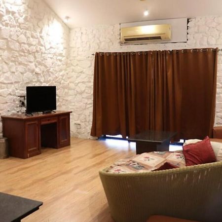 Villa Lion'S Cage à Igatpuri Extérieur photo