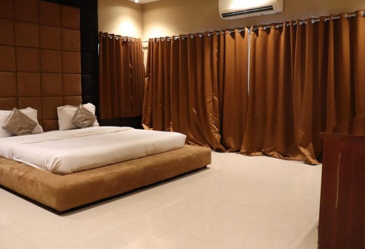 Villa Lion'S Cage à Igatpuri Extérieur photo